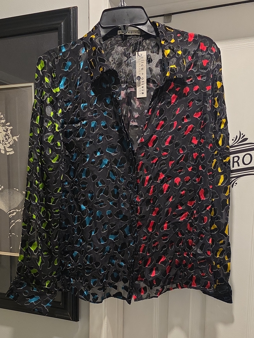 Alice + Olivia  Black Multi-Color Leopard Print Button-Up Top